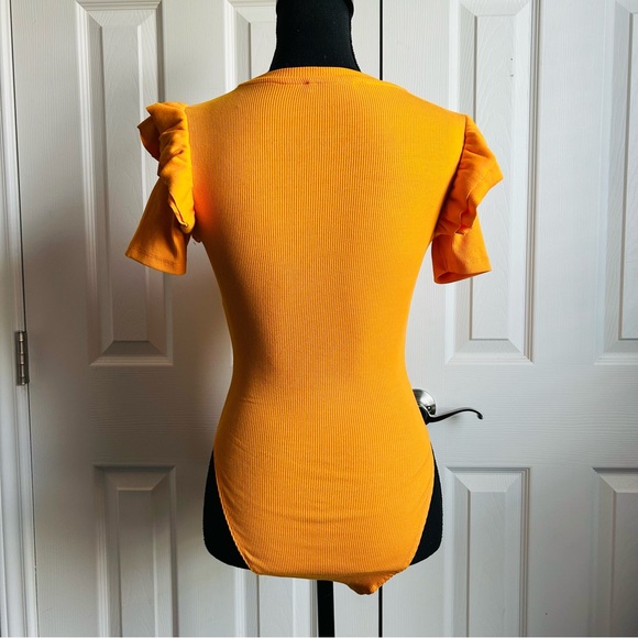 Zara bright orange short ruffle sleeve bodysuit - Picture 6 of 8